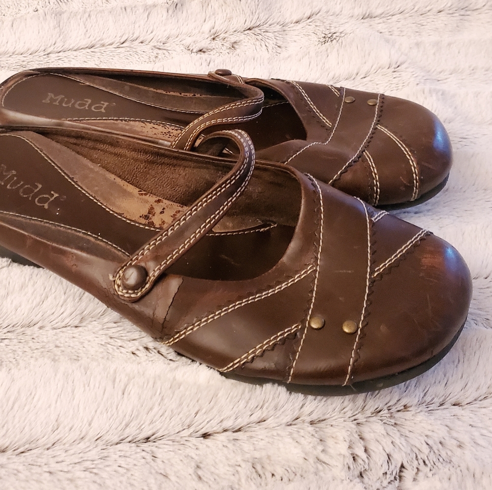 Shoes size 10
